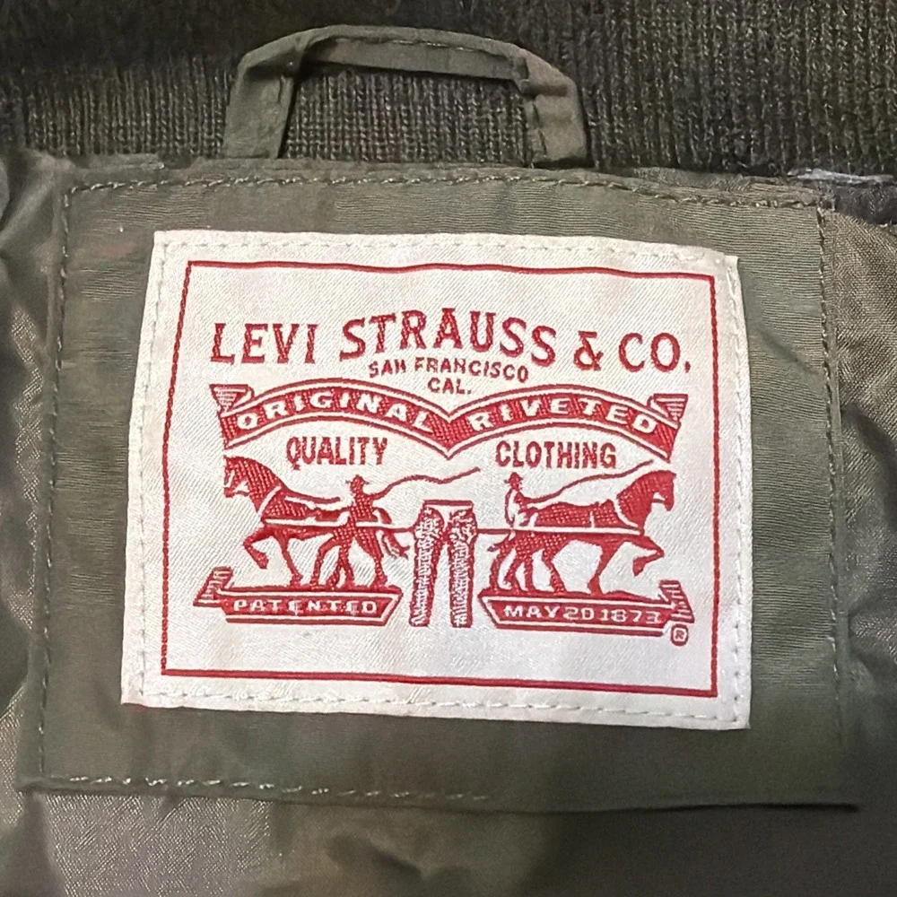 Men's Levi's Levi Strauss & Co. Green Bomber Jacket Size XLarge